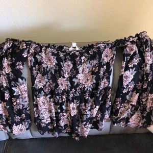 AEO off the shoulder floral top